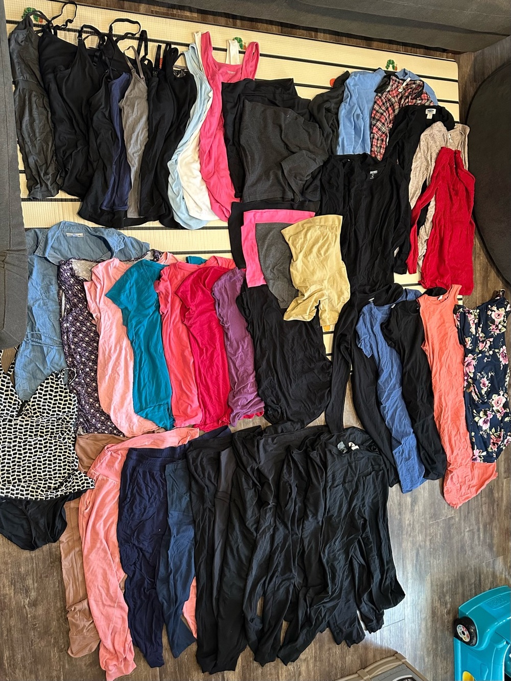 Maternity Clothing Lot